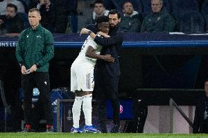 马卡：维尼修斯是阿韦洛亚的最大支持者，教练取得了更衣室的信任