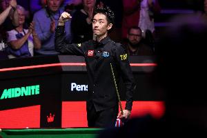 火箭来相助！肖国栋：奥沙利文告诉吴宜泽，该怎么解决墨菲的开球