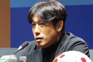 徐正源：球队最突出的问题是心理层面，场上组织需要进一步提升