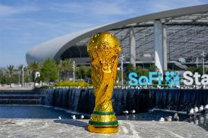 上游新闻：国际足联最初开出天价，多轮谈判后仍远超央视接受范围
