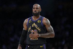 Windhorst：詹姆斯降薪3000万才能签凯斯勒这种中锋 他不会接受的