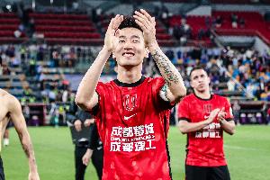 李璇：蓉城回主场胸前广告会变化，新赞助商赞助费接近一个小目标