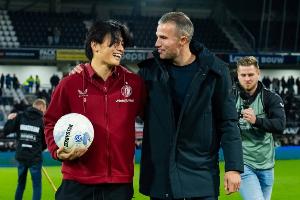 末轮轮休2名日本国脚，范佩西：让他们备战世界杯前有1周左右休整