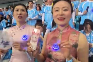 王钰栋在采访时露出久违的笑容！赛后坦言：我们还是需要球迷的！